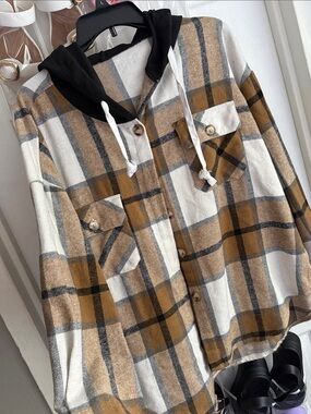 Plaid Button-Up Hoodie Shirt Jacket - White & Mustard Plaid